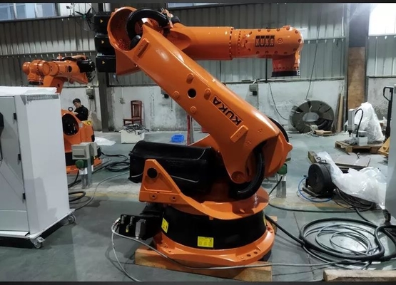 KUKA自動ロボットアームとステンレス鋼枕プレートファイバーレーザー溶接機
