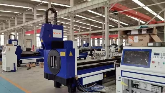 CNC自動ファイバーレーザー切断機 1500W メタル小型サイズの丸い四角パイプチューブ
