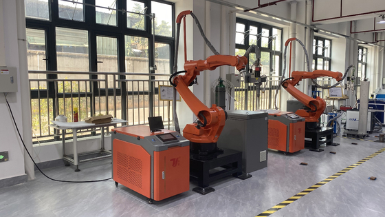 オーダーメイド自動ファイバーレーザー溶接機 6軸ロボットアーム CE 認証