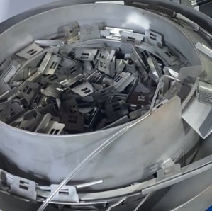 カスタマイズされた1500W自動レーザー溶接機