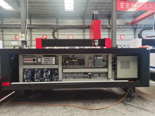 Raycus RFL-C6000 6000W 6KW 高功率マルチモジュールファイバーレーザー切断源