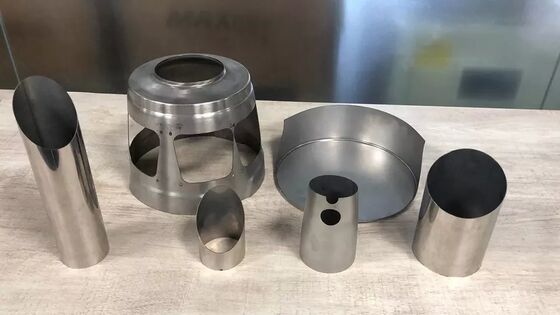 カップとマグ用のレーザー切断機 – バリのない平口切断、ステンレス製ウォーターボトル/魔法瓶の精密エッジトリミング