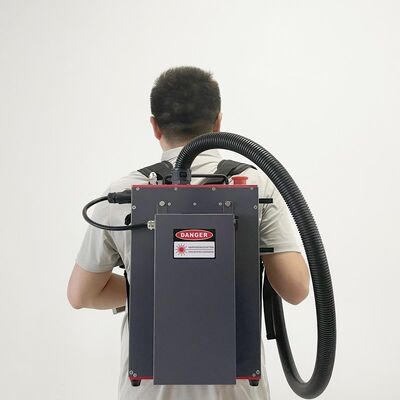バックパックタイプ 100W ハンドヘルドレーザークリーニングマシン ファイバーレーザー塗料除去機器