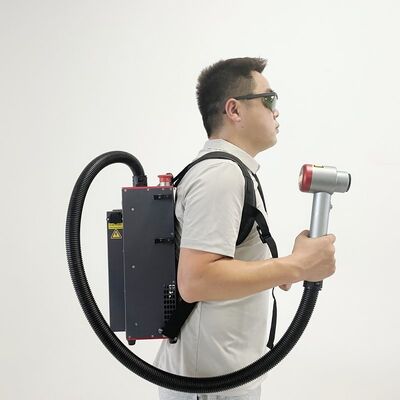 金属表面処理用200Wポータブルパルスレーザー洗浄機